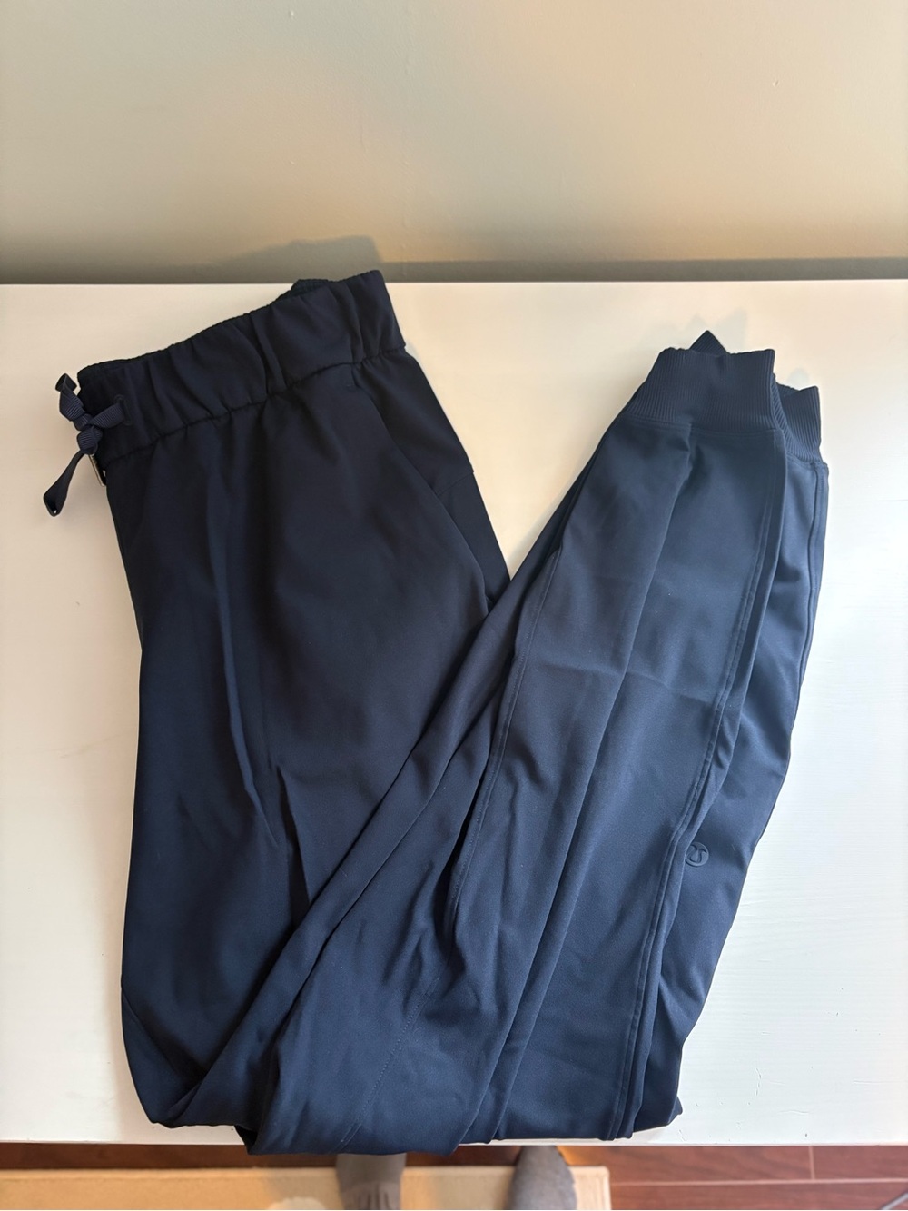 Original release lululemon athletica Navy on the fly Jogger - Luxtreme